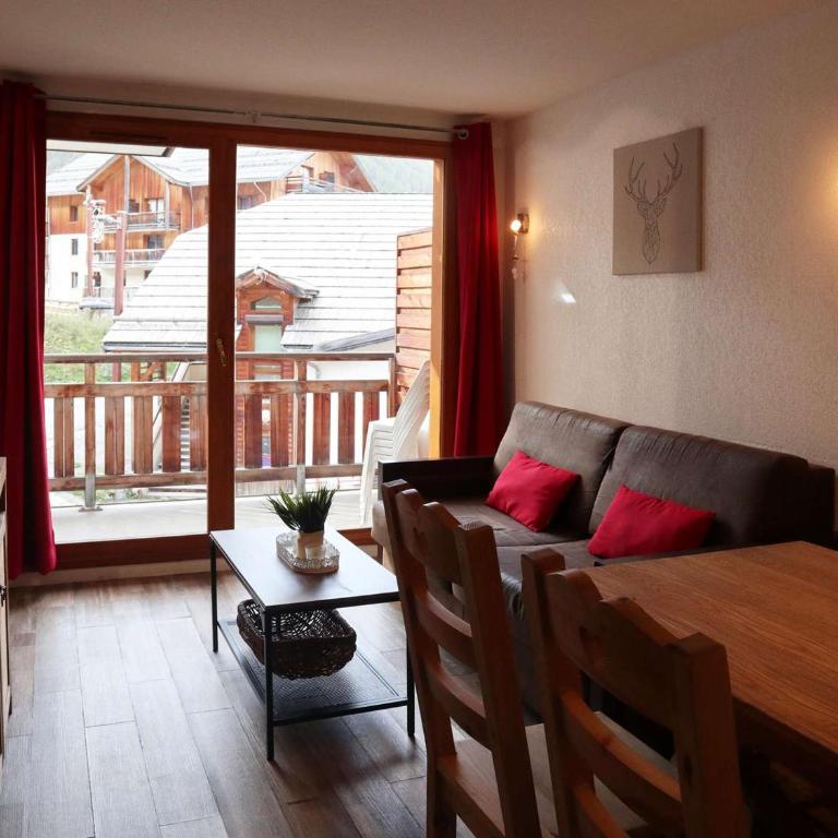 Appartement skis aux pieds, piscine, 6 pers. - FR-1-322-661 - Apartamento - 1