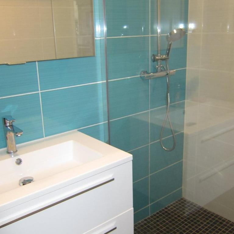 Villa moderne 5/6 pers, clim, parking, proche plage et centre - FR-1-781-64 - Ferienhaus - 7