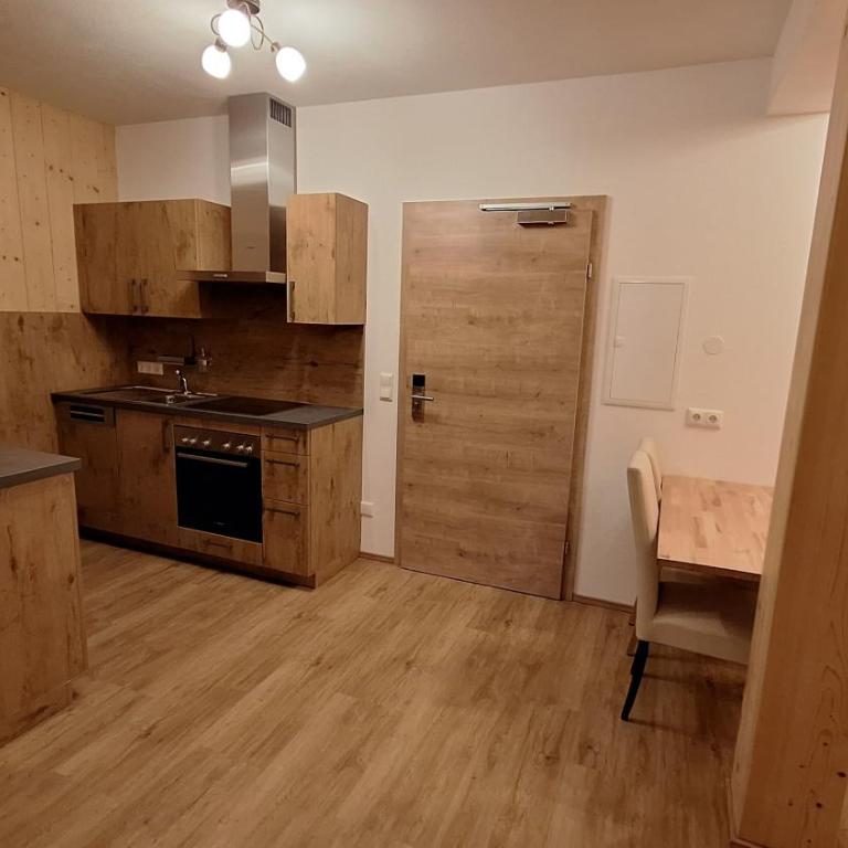 Wellness- und Familienhotel Garni Dachsteinresort - Apartment mit 2 Schlafzimmern und Terrasse - 2