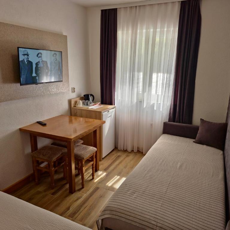 Apartments Tatic - Standard Triple Room - 1
