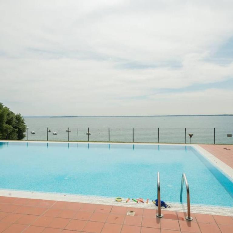 Luxury Lake View 2 Bed - Apartamento de 2 dormitorios - 40