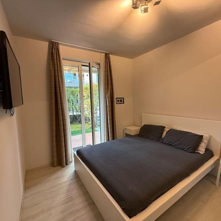 Luxury Lake View 2 Bed - Apartamento de 2 dormitorios - 58