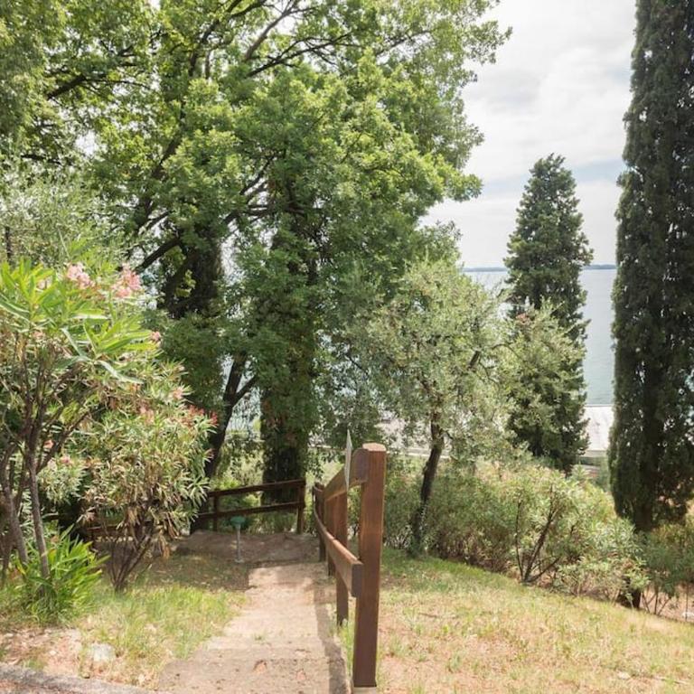 Luxury Lake View 2 Bed - Apartamento de 2 dormitorios - 63