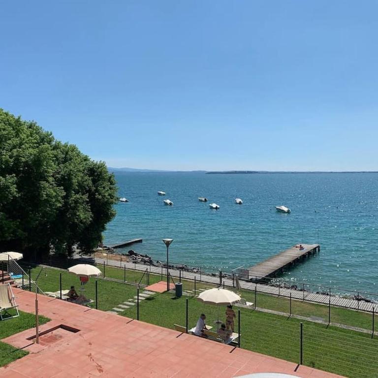 Luxury Lake View 2 Bed - Apartamento de 2 dormitorios - 64