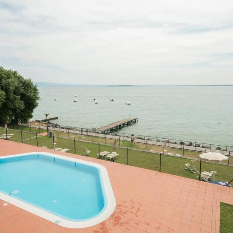 Luxury Lake View 2 Bed - Apartamento de 2 dormitorios - 66