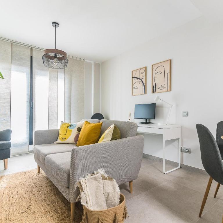 Home for the Digital Nomads Next to the Beach - Apartamento de 2 dormitorios - 1