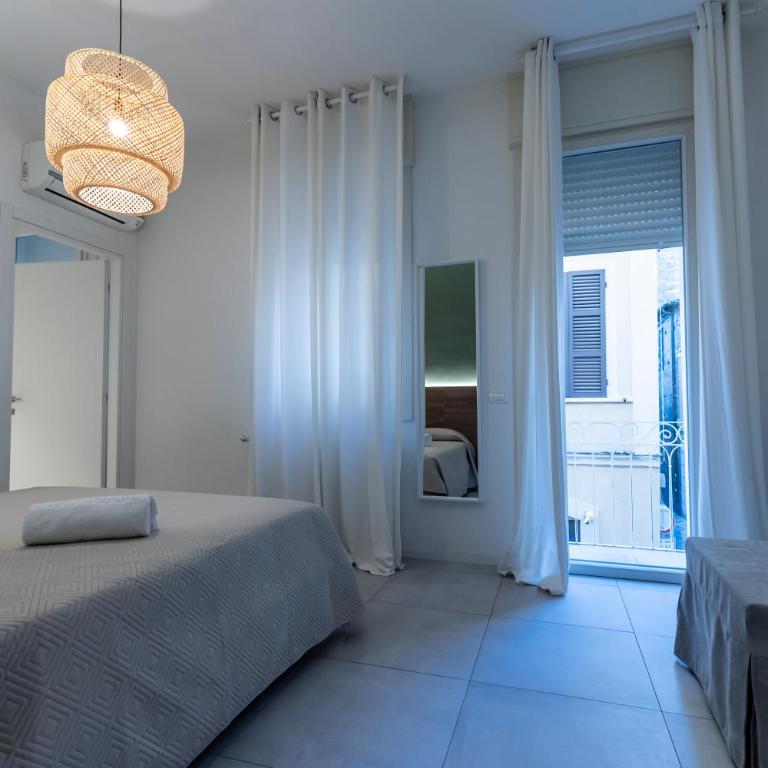 Dantis Rooms - Camera Tripla con Balcone - 5