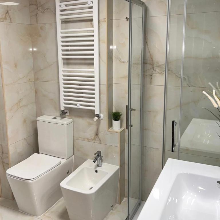Candelor House - Apartment & Garden Trastevere - Deluxe Two-Bedroom Apartment with Garden View - 35