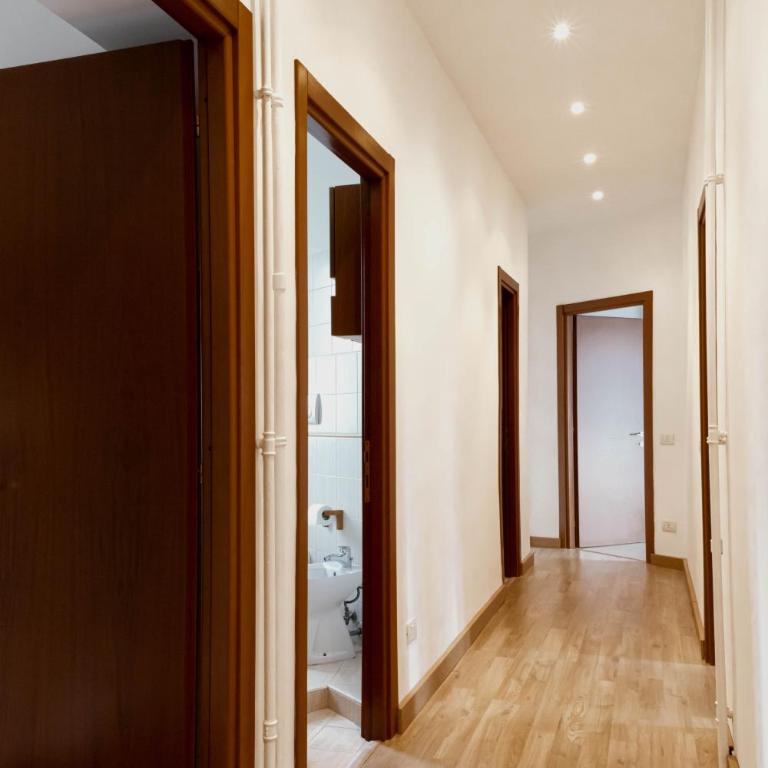 Casa di Massimo - Appartamento con 2 Camere da Letto e Balcone - 3