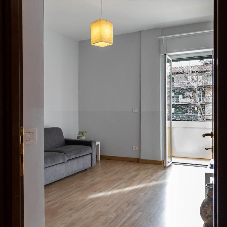 Casa di Massimo - Appartamento con 2 Camere da Letto e Balcone - 5