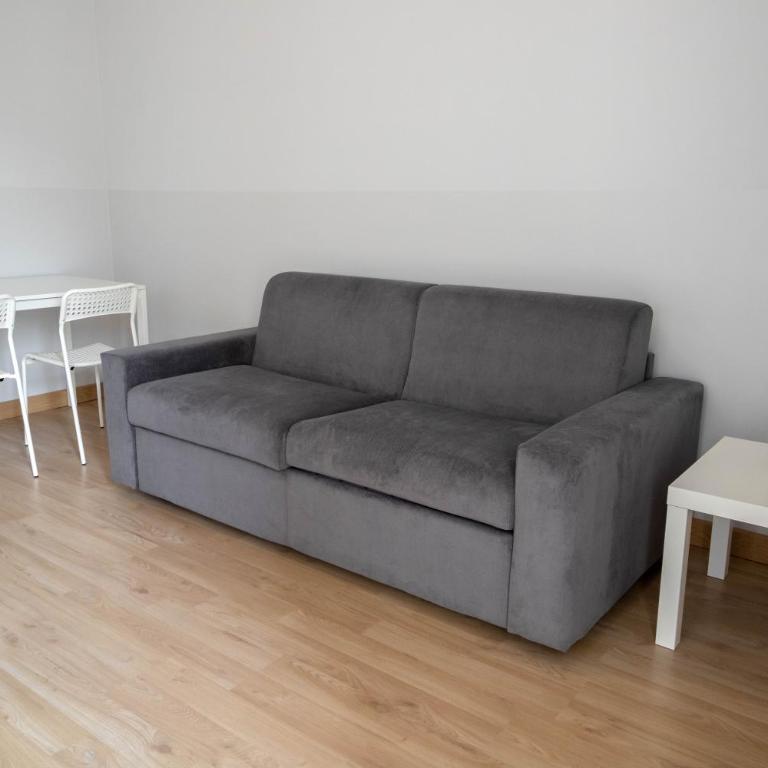 Casa di Massimo - Appartamento con 2 Camere da Letto e Balcone - 8