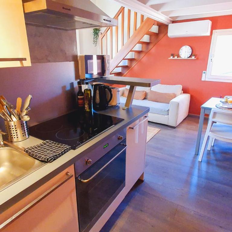 Le nid des Teinturiers - rooftop view - AC - One-Bedroom Apartment - 15