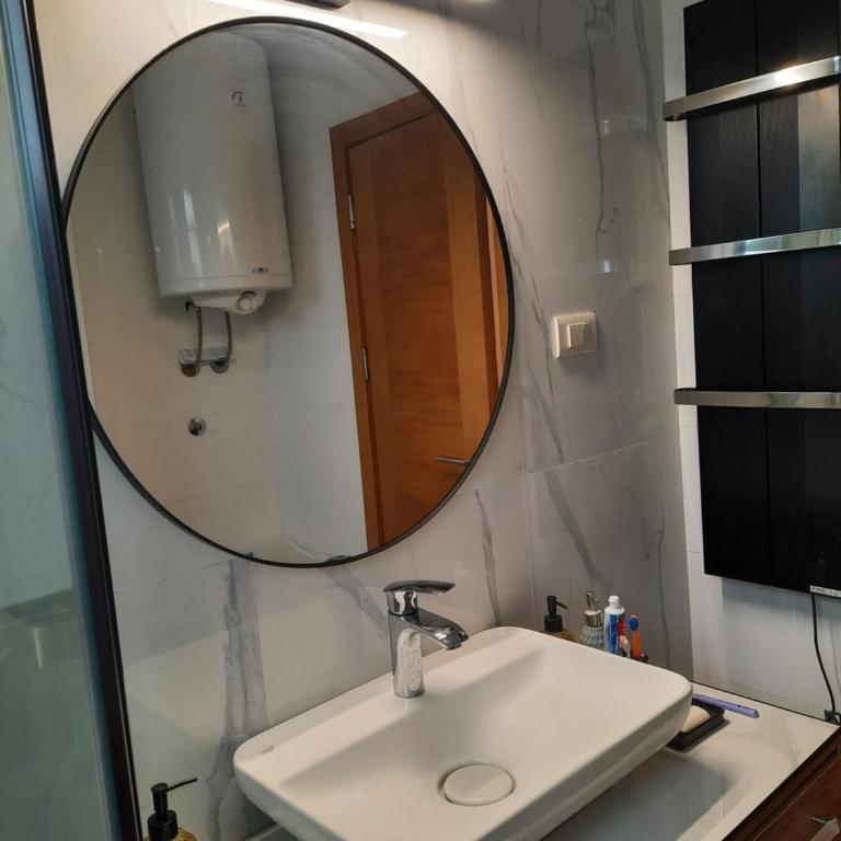 NJANJA apartmani Zlatibor - Apartman sa 2 Spavaće Sobe i Balkonom - 51