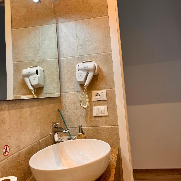 Mimì Maison Bari - Camera Matrimoniale con Bagno Privato - 6