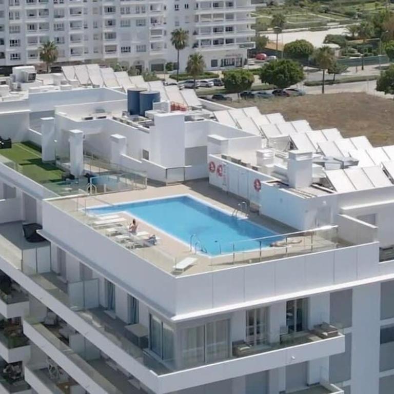 Jardines De Guadaiza Luxury Penthouse Rooftop Pool Bbq - Apartamento - 19
