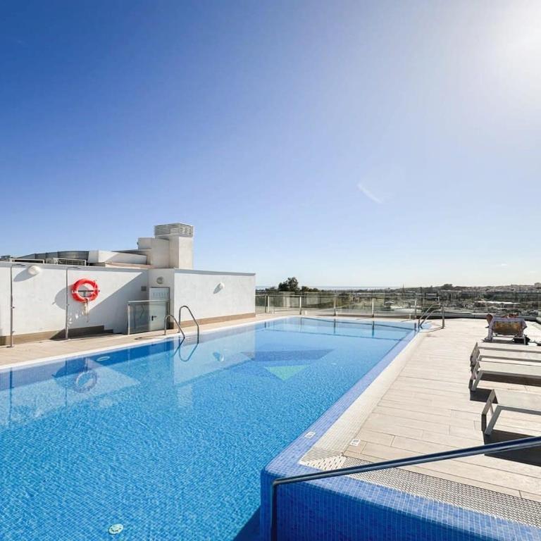Jardines De Guadaiza Luxury Penthouse Rooftop Pool Bbq - Apartamento - 27