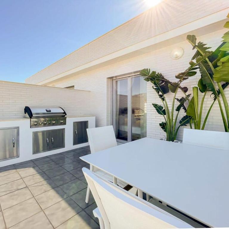 Jardines De Guadaiza Luxury Penthouse Rooftop Pool Bbq - Apartamento - 29