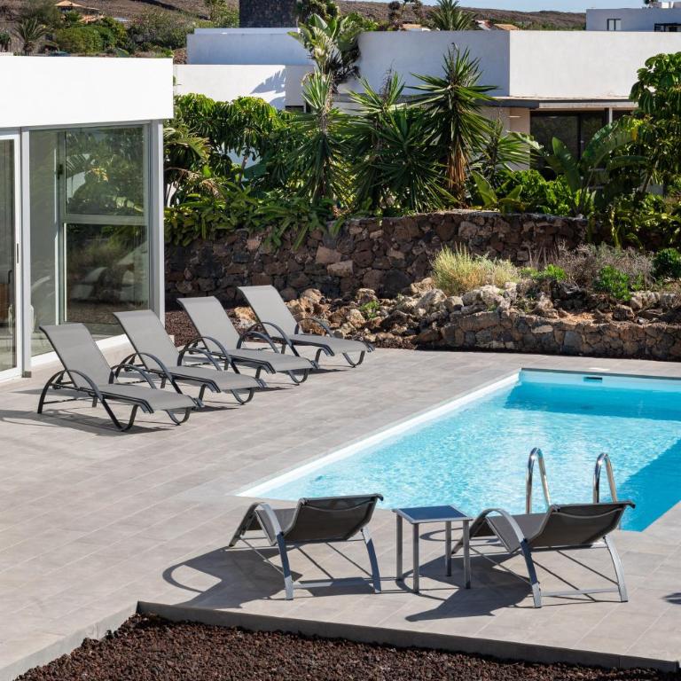 Almara House, Luxury villa with heated pool - Villa with Private Pool - 1