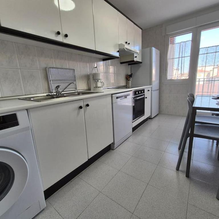 1A138 Apto 2 dormitorios en Gijon by R2R Consulting - Apartamento de 2 dormitorios - 3