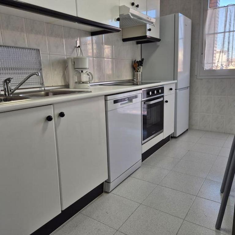 1A138 Apto 2 dormitorios en Gijon by R2R Consulting - Apartamento de 2 dormitorios - 17