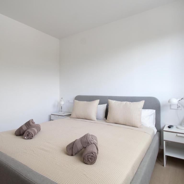 Happy Travel Higueron West - Two-Bedroom Apartment - 21