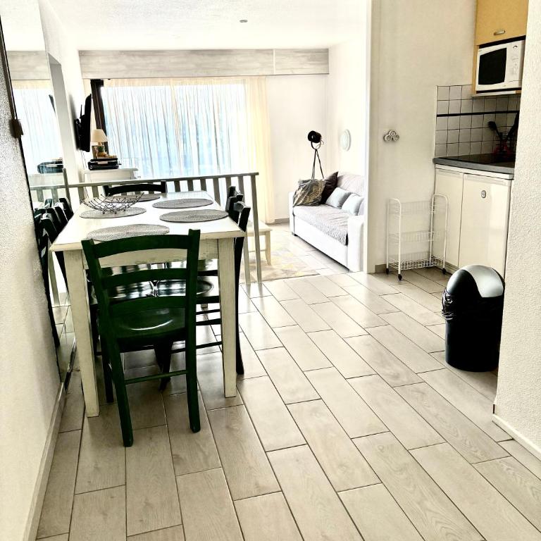 Saint Cyprien Golf View 2 bedrooms Apartment , 900 m from the beach - Appartement avec Balcon - 8