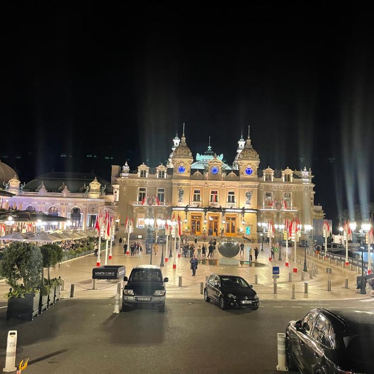 Monaco Monte-Carlo door step - Luxury Apartment - 2 Bedrooms 2 Bathrooms - Superb Modern Fully Equipped - Apartamento de 2 dormitorios - 52