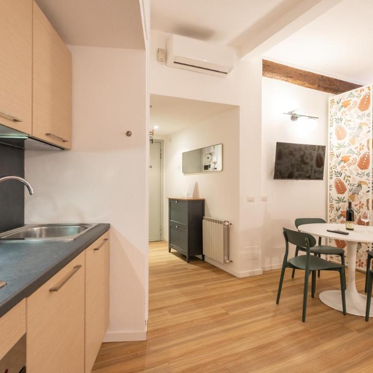 Co99- Large Studio Lanzone - Appartamento con 1 Camera da Letto - 12