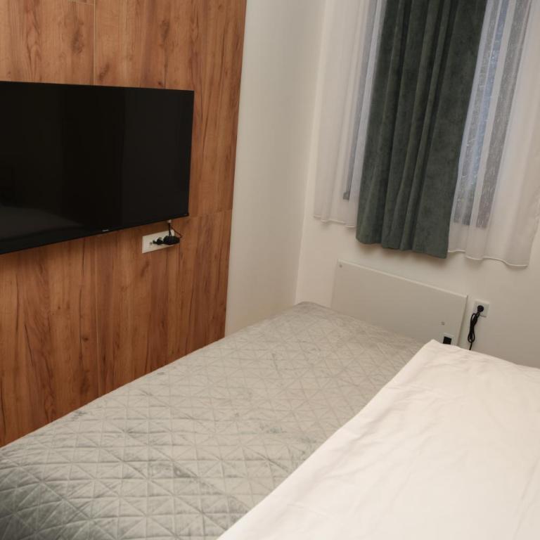 Zlatni Javor Twins - One-Bedroom Apartment - 4