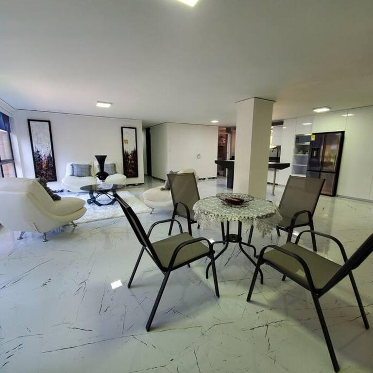 Apartamento Ejecutivo El Poblado Renta Larga 28 dias Amueblado WiFi - Three-Bedroom Apartment - 34