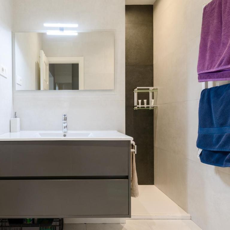 Modern Condo in Goya with Balcony - Retiro park - One-Bedroom Apartment - 23