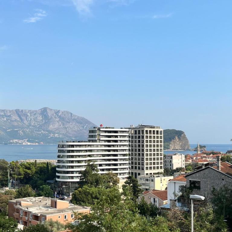 Hotel Atina by ENTOPYA - Deluks Dvokrevetna soba sa Bračnim Krevetom, Balkonom i Pogledom na More - 5