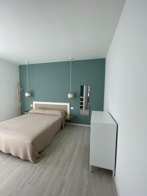 Luminoso, appena ristrutturato - Casa con 4 camere da letto - 9