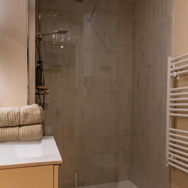 Cocon à Bali - Voyage à Dijon - One-Bedroom Apartment - 7
