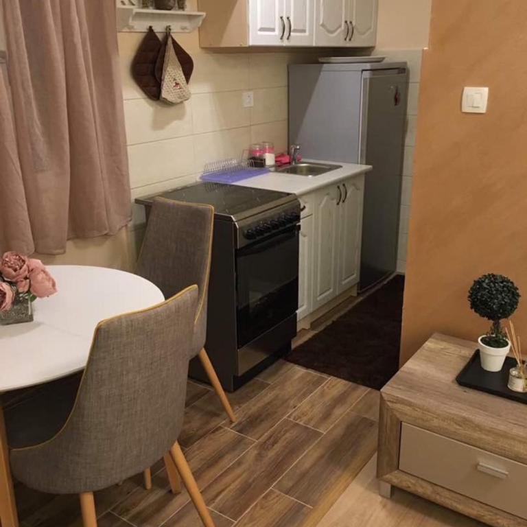Laura apartman - Apartman sa 1 Spavaćom Sobom - 8