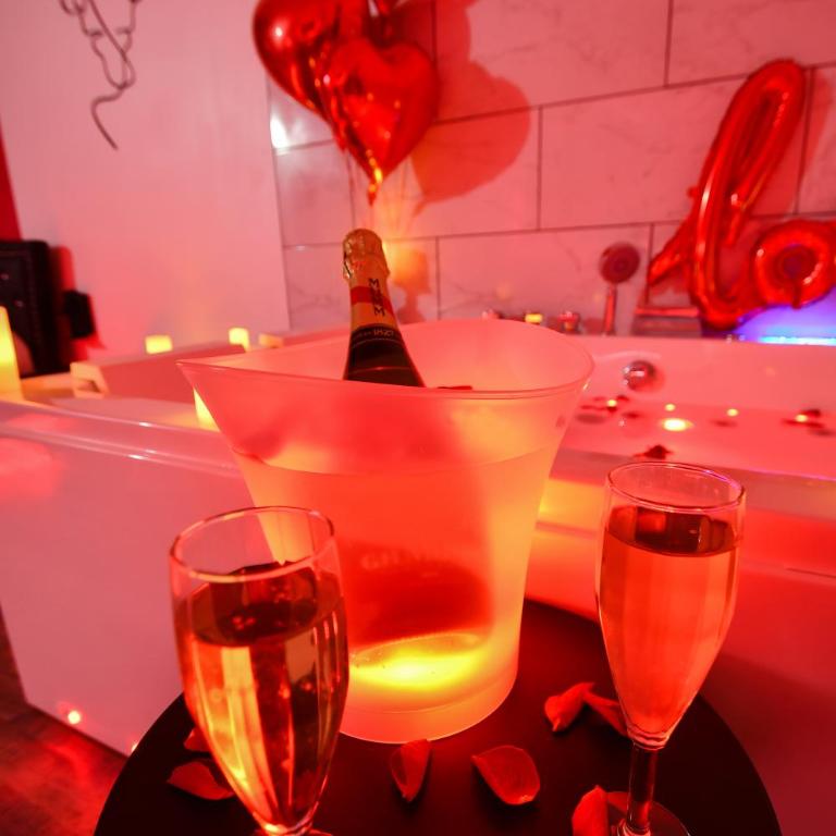 L'Arena - Love Room, Jacuzzi - Studio mit Whirlpool - 37