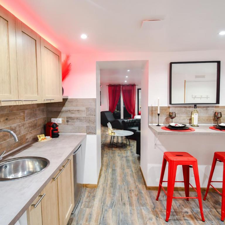 L'Arena - Love Room, Jacuzzi - Studio mit Whirlpool - 31