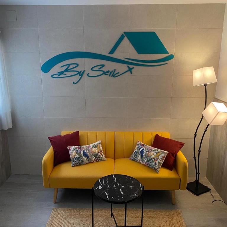 Andalusian Apartment By Seric, 15' walking to the beach - One-Bedroom Apartment - 9