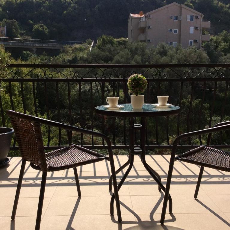 Olive Terrace Apartments 3 Rafailovici - Deluxe Apartment - 1