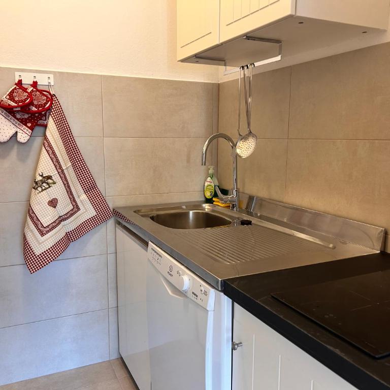 Central recently renovated apartment - Casa Tre Pini - Appartamento con 1 Camera da Letto - 16