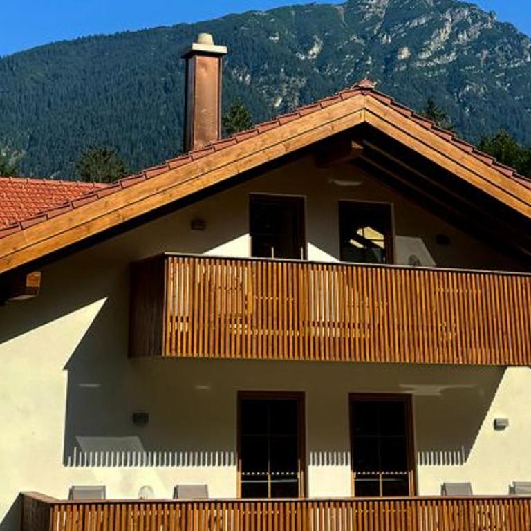 Alpenchalets Zugspitze - Apartment mit Blick auf die Berge - 1