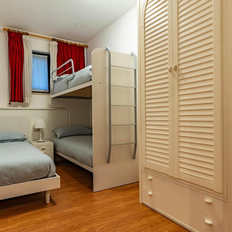 Trilo SaltaFoss - Appartamento con 2 Camere da Letto e con Vista Montagna - 9