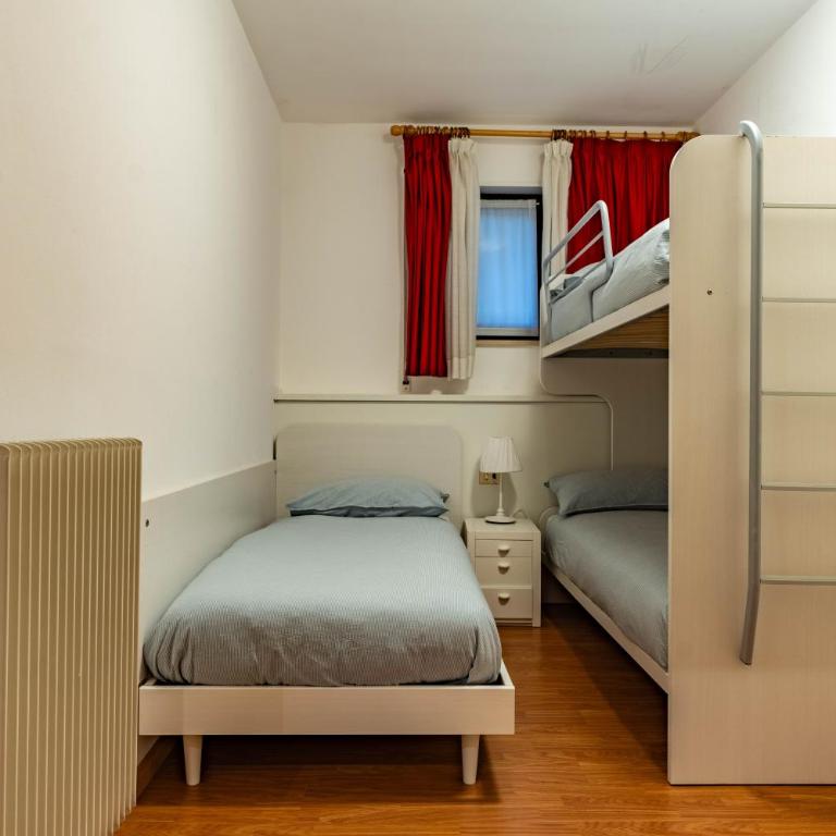 Trilo SaltaFoss - Appartamento con 2 Camere da Letto e con Vista Montagna - 8