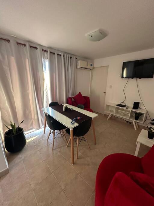 Departamento Gerencial Neuquén Capital - Apartamento Deluxe de 1 dormitorio con vistas a la ciudad - 2