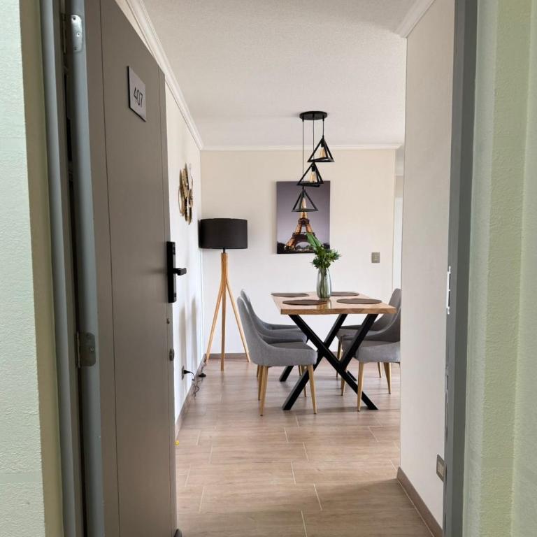 Departamento nuevo excelente ubicación cómodo y amplió de 1 a 4 personas con estacionamiento - Apartamento de 2 dormitorios - 8
