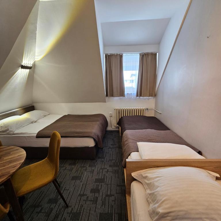 NevSki Apartments - Standard Studio - 6