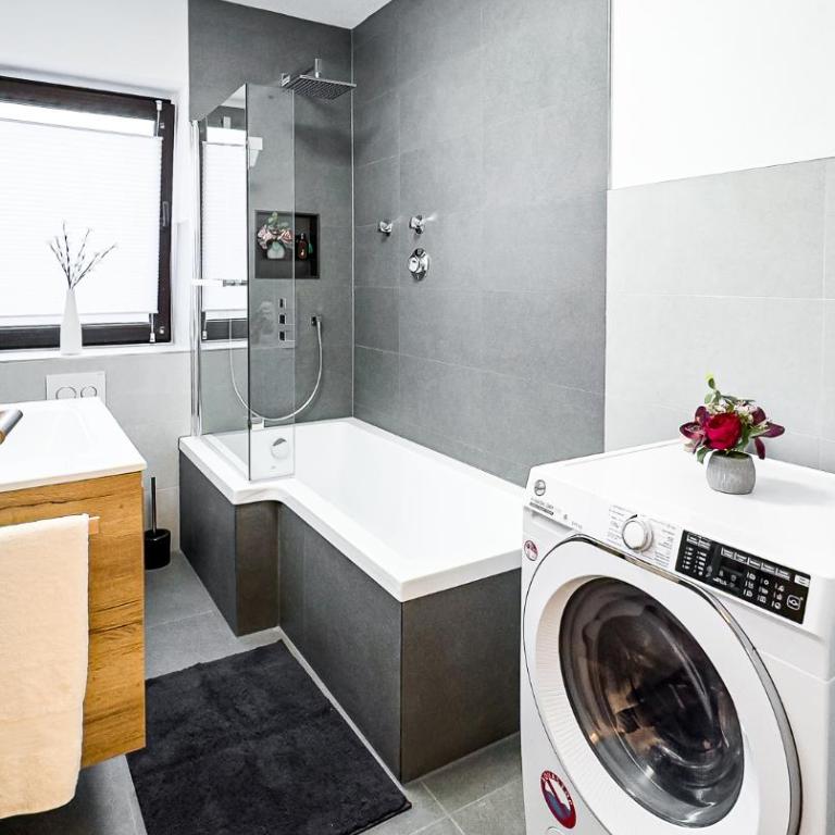 Charmantes 3-Zi-Apartment am Schlössle in Lechhausen-Garage-Balkon-Küche-Smart TV - Appartement 3 Chambres avec Balcon - 18