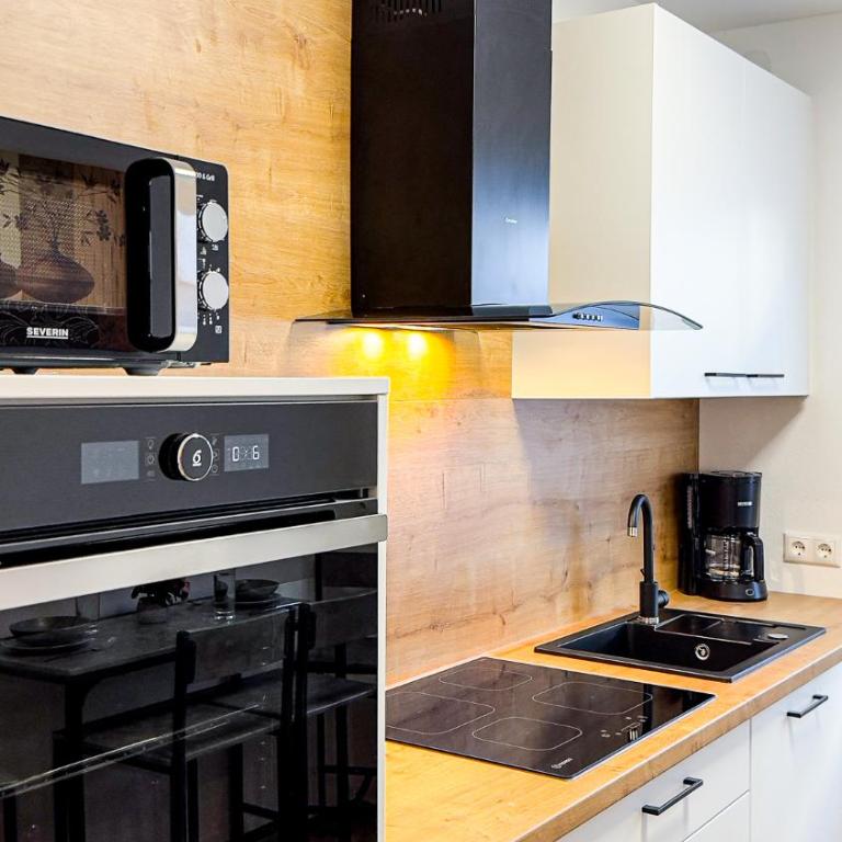 Charmantes 3-Zi-Apartment am Schlössle in Lechhausen-Garage-Balkon-Küche-Smart TV - Appartement 3 Chambres avec Balcon - 23