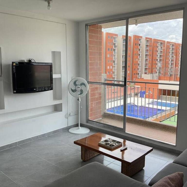 Excelente Apartamento Familiar en Sector Residencial - Apartamento Estándar de 3 dormitorios - 14