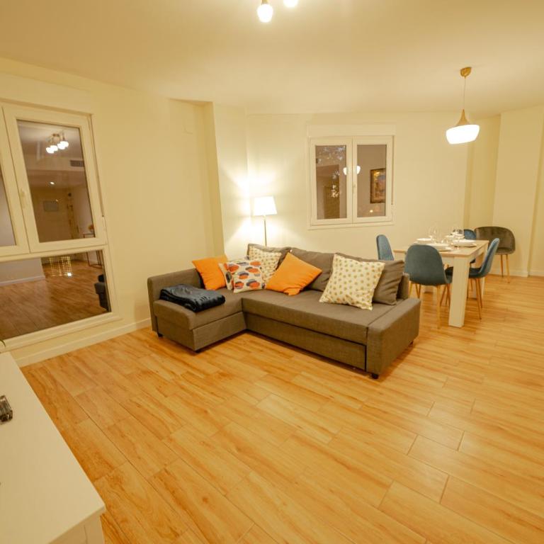 Avenida de America -Chamartín- 0A93 - Apartment mit 2 Schlafzimmern - 1
